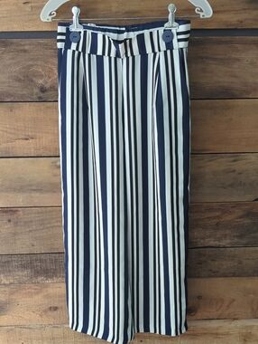 Striped Navy and White Wide-Leg Ankle Pants